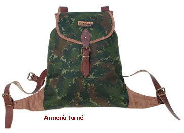 MOCHILA ZURRON VERDE NYLON-SERRAJE 42x48 cm